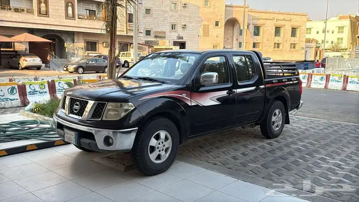 وانيت نسيان نفارا 2010 اسود 0