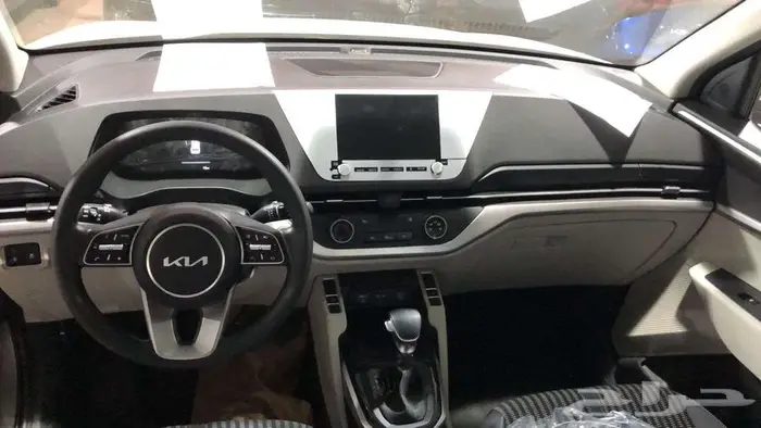 كيا كارينز نص فل وكيل الجبر 2025 بافضل الاسعار 7مقاعد بصمة 2