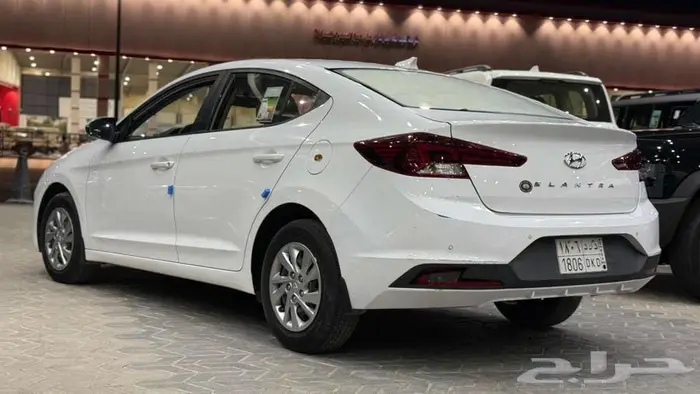هيونداي النترا 2020 لون أبيض 6