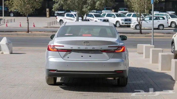 تويوتا كامري E بنزين كاش وبالتقسيط 7