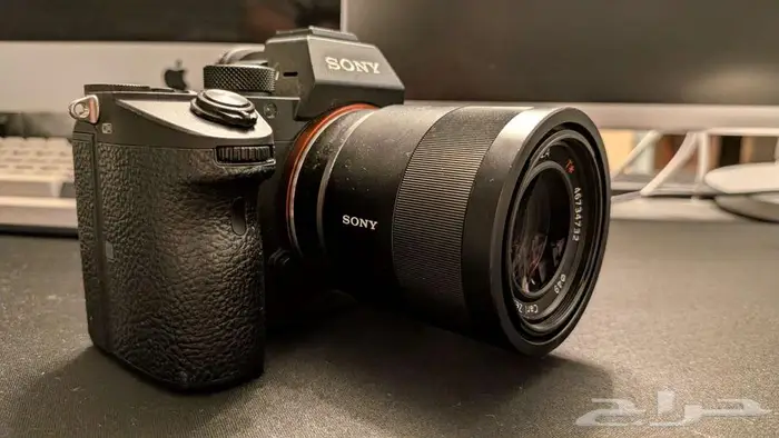 سوني Sony A7R III بحالة الجديدة مع عدسات فاخرة 7