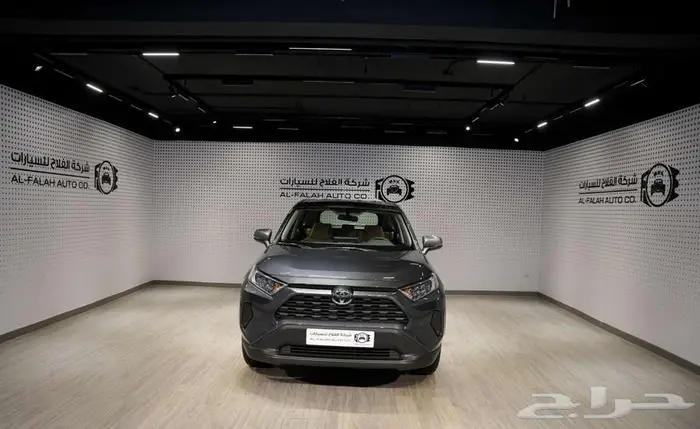 تويوتا راف فور بفئات متعددة موديل 2025 4