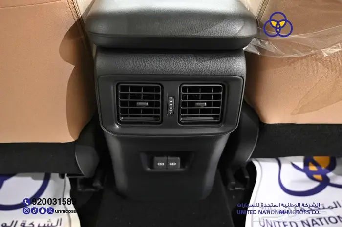 تويوتا راف فور XLE 2025 دبل سعودي 17