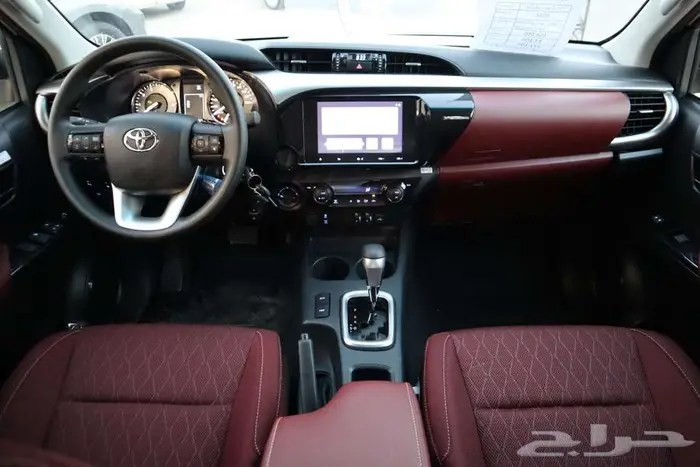 هايلوكس غمارتين S-GLX دبل اوتوماتك 2.8 ديزل 2024 8