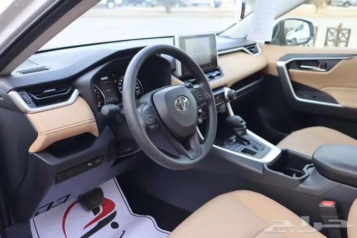 تويوتا راف فور فتحة XLE بنزين 2025 سعودي اقل سعر 6