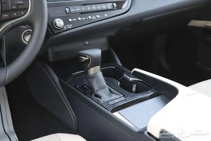 لكزس ES250 ستاندر 2025 بنزين سعودي 1