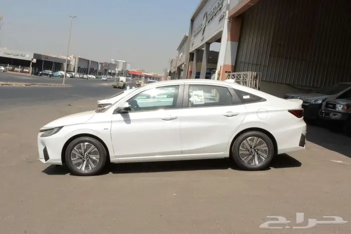 تويوتا يارس 2026 Y PLUS نص الفل بالنقد و التقسيط 3