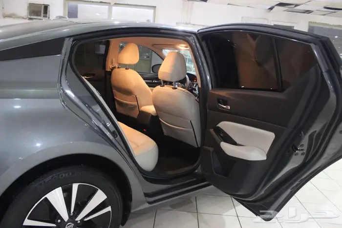 نيسان ألتيما 2021 رصاصي بوية بلدها بطاقة جمركيه أمريكي 45