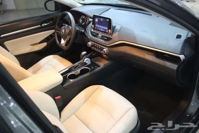 نيسان ألتيما 2021 رصاصي بوية بلدها بطاقة جمركيه أمريكي 40