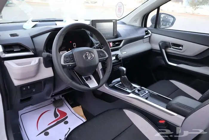 تويوتا فيلوز GLX بنزين 2025 تأجير تمليك نسبة هامش ربح 1.80 19