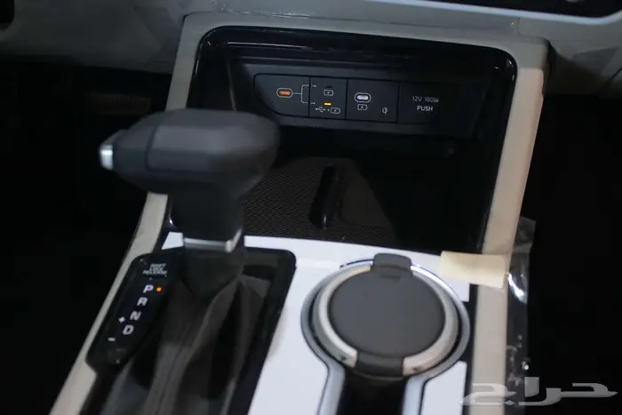 كيا K5 نص فل موديل 2026 18