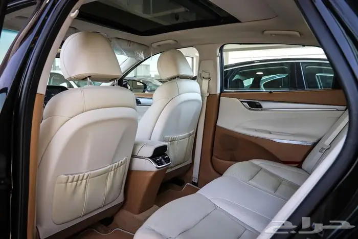 هيونداي ازيرا نص فل موديل 2023 9