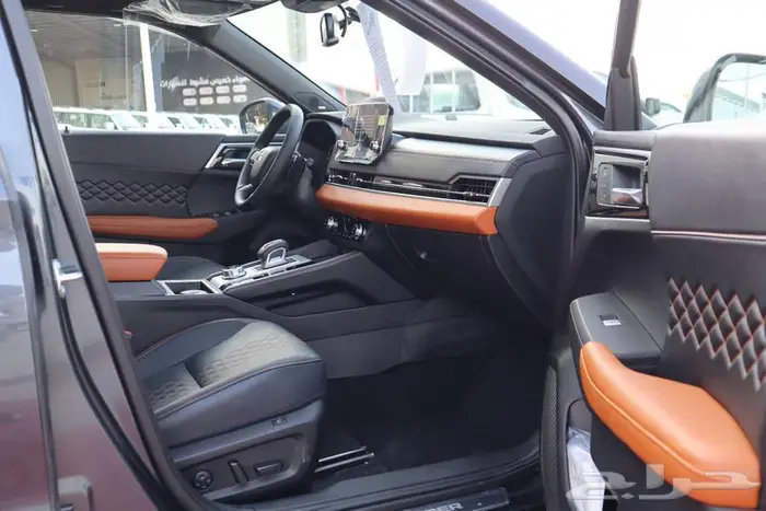 ميتسوبيشي اوتلاندر 2025 فل كامل متوفر كل الألوان والفئات 23