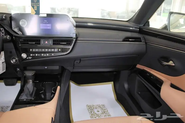 لكزس - ES250 AA -خليجي-2025-جناح-تشغيل عن بعد-ازياق جانبيه 16