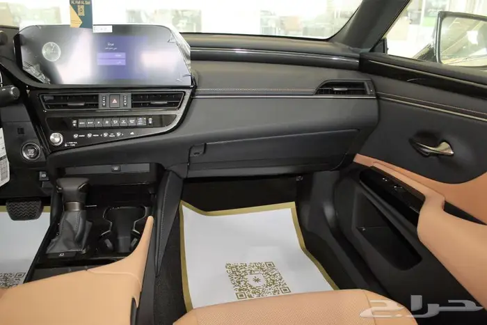 لكزس - ES250 AA -خليجي-2025-جناح-تشغيل عن بعد-ازياق جانبيه 10