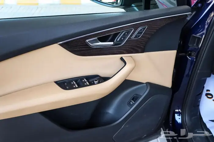 اودي Q7 فل كامل موديل 2020 S - LINE 17