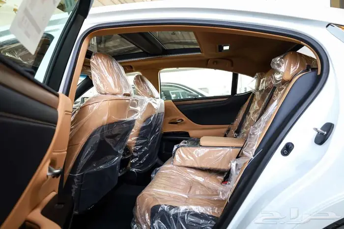 لكزس CC ES -350 بلس فل كامل موديل 2025 - بريمي 9