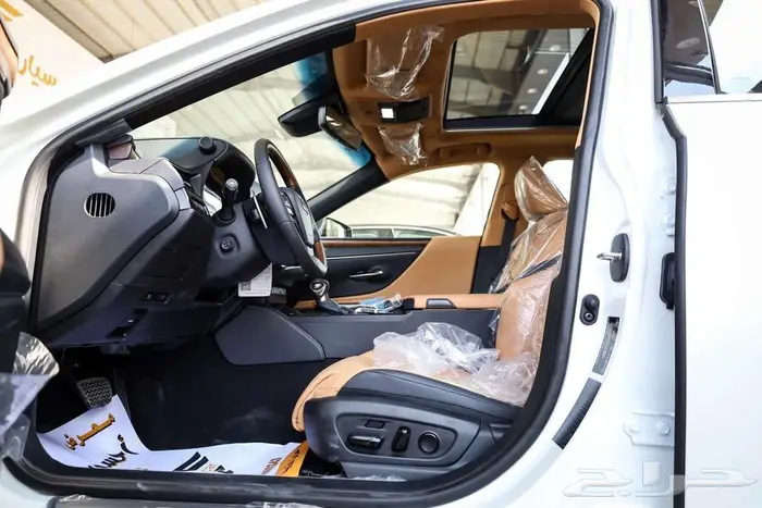 لكزس CC ES -350 بلس فل كامل موديل 2025 - بريمي 12