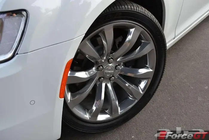 للبيع جنوط (رنقات)كرايزلر أصلي وشركات مضمونه جنوط كرايزلر 16