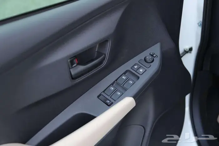 تويوتا يارس y استاندر 2026 7