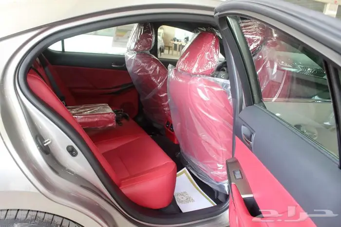 لكزس - is 350 - F Sport - فل كامل - خليجي - 2025 20