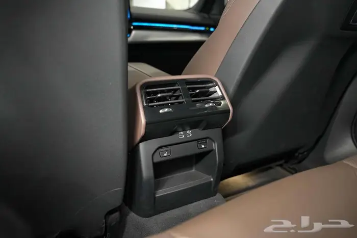 بي ام الفئة الخامسة 520 - BMW520I M KIT sport 2024 16