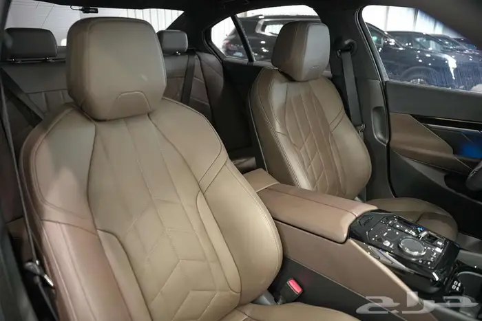 بي ام الفئة الخامسة 520 - BMW520I M KIT sport 2024 22