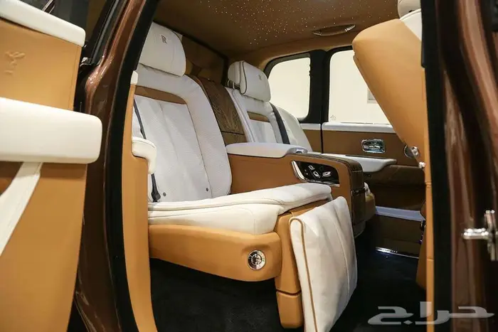 رولز رويس كولينان 2023 قمة الفخامة على الطرقات 16