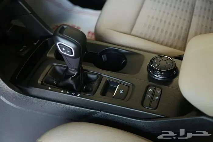 شريكك على الطريق فورد إيفرست 2025 XLS 11