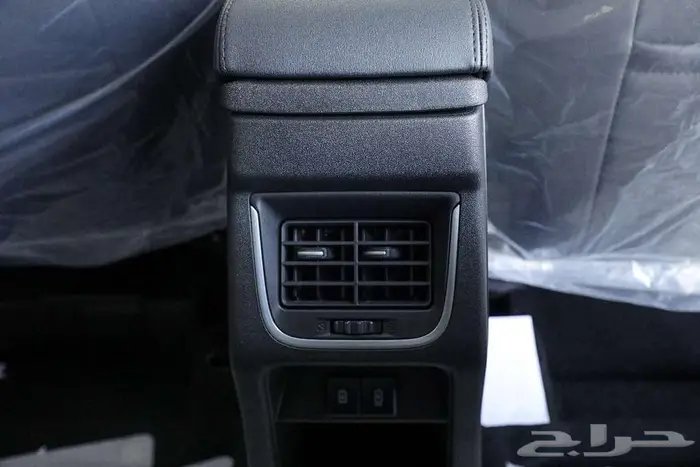 تويوتا اوربان كروز فل كامل GLX 2025 السعر75000شامل الضريبه 15