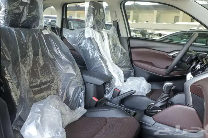 تويوتا اوربان كروز فل كامل GLX 2025 السعر75000شامل الضريبه 14