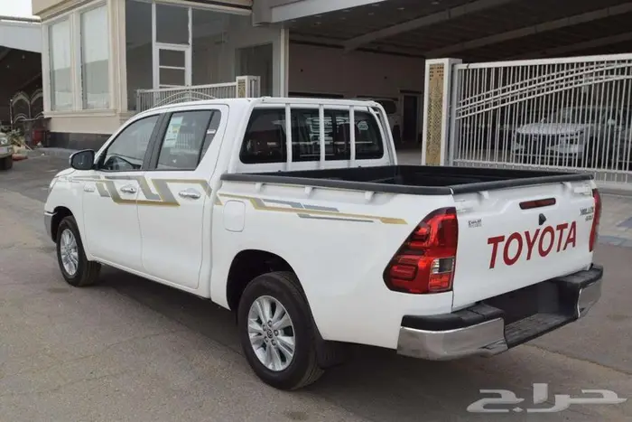 هايلوكس غمارتين بدون دبل 2025 اتوماتيك بنزين جنوط كاش واقساط 4