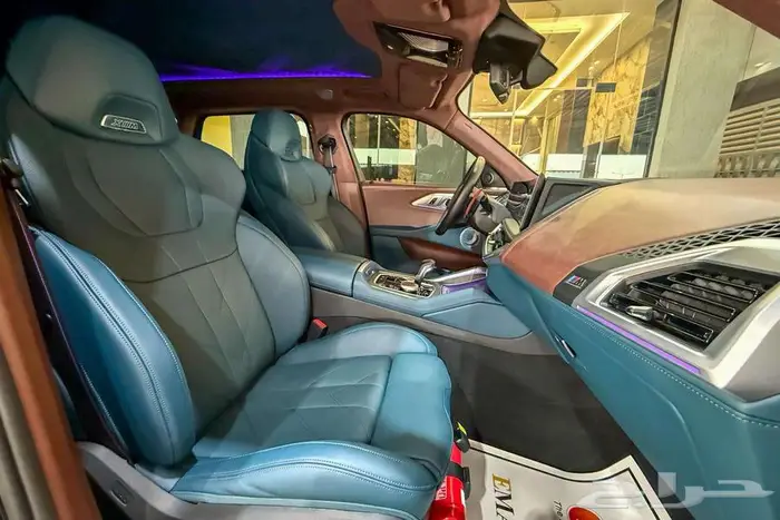 BMW XM V8 2024 اسود سعودي تحت الضمان 5