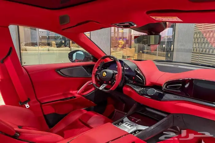 فيراري بورسانجوي V12 SUV 2024 ابيض سعودي تحت الضمان 7