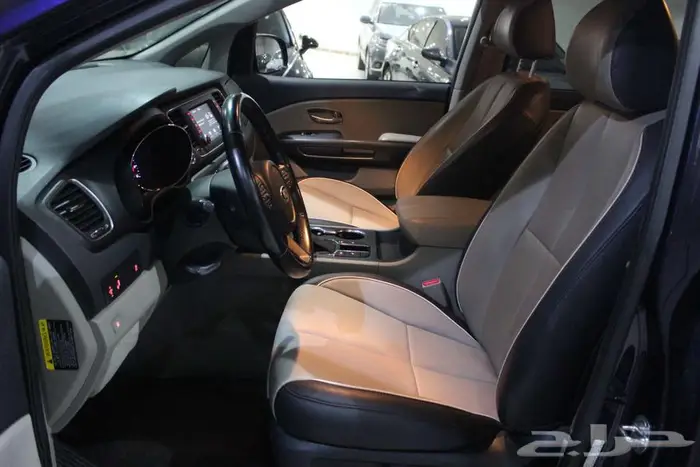 كيا كارنيفال 2020 ازرق بطاقة جمركية 36