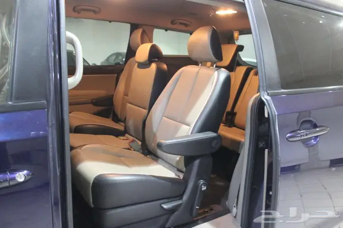 كيا كارنيفال 2020 ازرق بطاقة جمركية 68