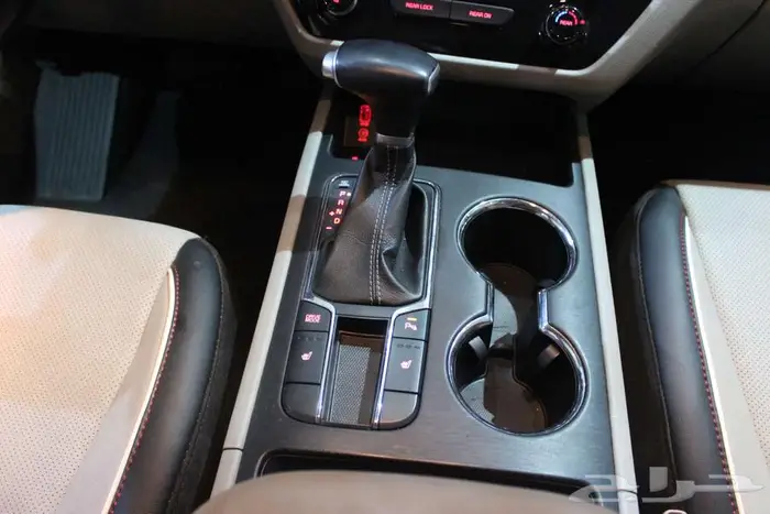 كيا كارنيفال 2020 ازرق بطاقة جمركية 38