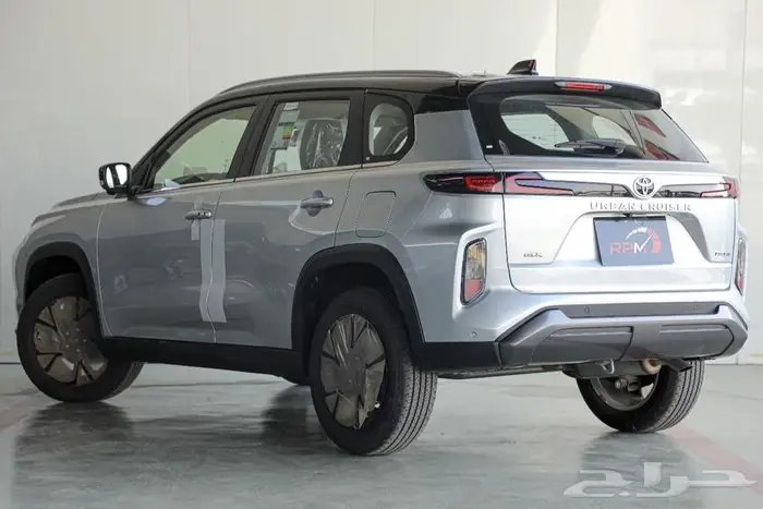 تويوتا اروبان كروز 2025 فل كامل بسعر 75000 ملوحه 3