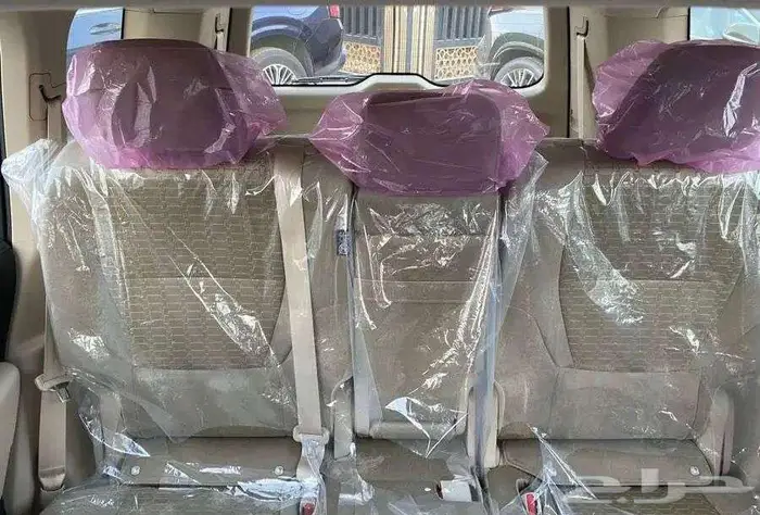 لاندكروزر GXR3 بنزين 2025 14