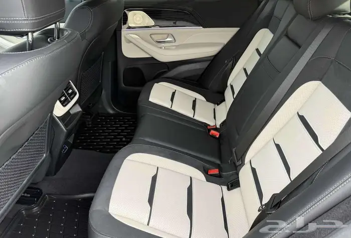 مرسيدس بنز GLE 53 2025 بسعر لقطه 9