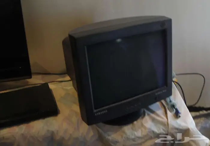 شاشة سامسونق كمبيوتر عمل مكتبية 1