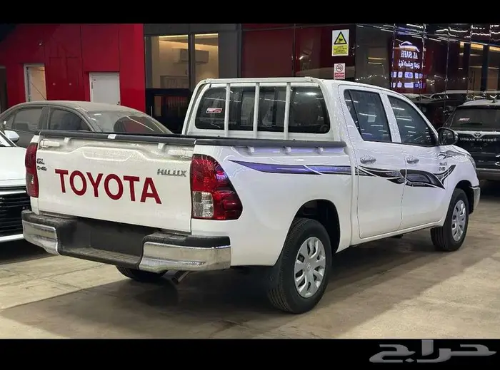 تويوتا هايلوكس غمارتين GL 2025 ديزل الاقل سعرأ 3