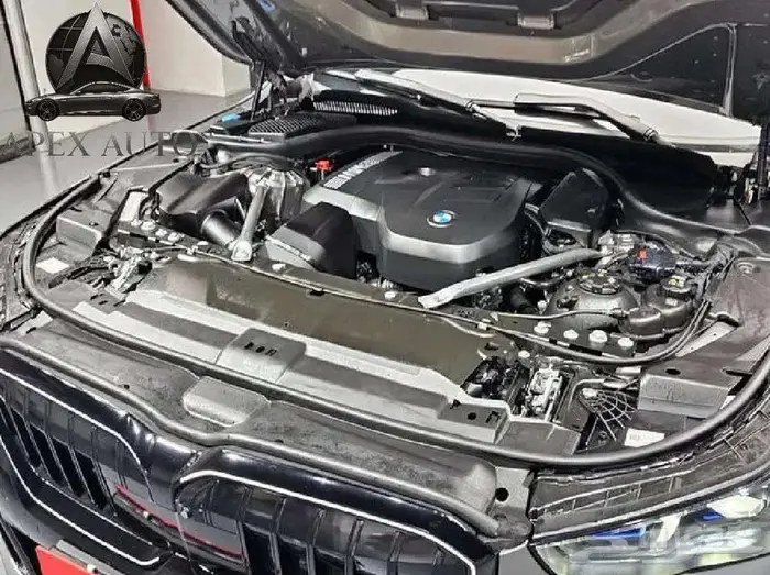 BMW 520 mkit 2025 Black Edition 4