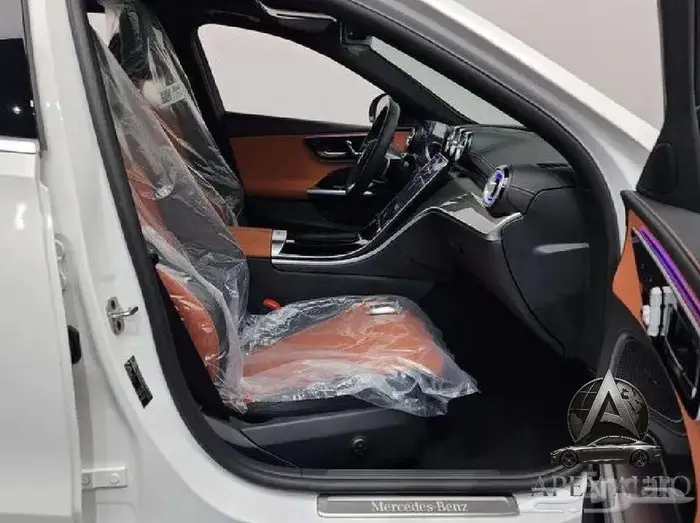 مرسيدس 2025 C200 AMG Line اصفار 11