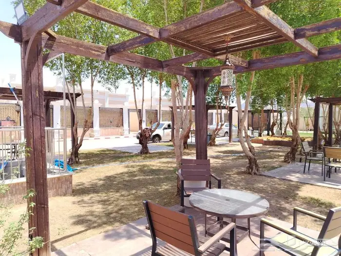 شاليه نظام فلل للايجار اليومي او اسبوعي او شهري او سنوي 24