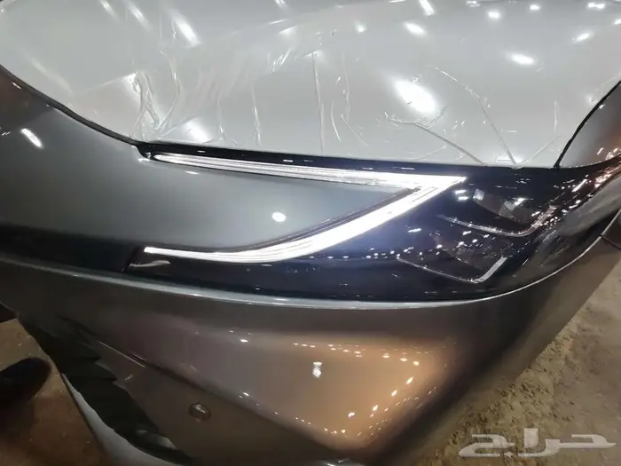 كامري LE بنزين موديل 2025 حبه فقط لون تيتانيوم 23