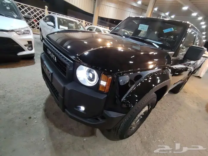 برادو TX موديل 2025 بنزين ستاندرد حبه فقط لون اسود 8