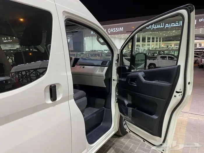 تويوتا باص هايس ركاب سقف عالي 2026 ديزل ابيض جير عادي سعودي 8