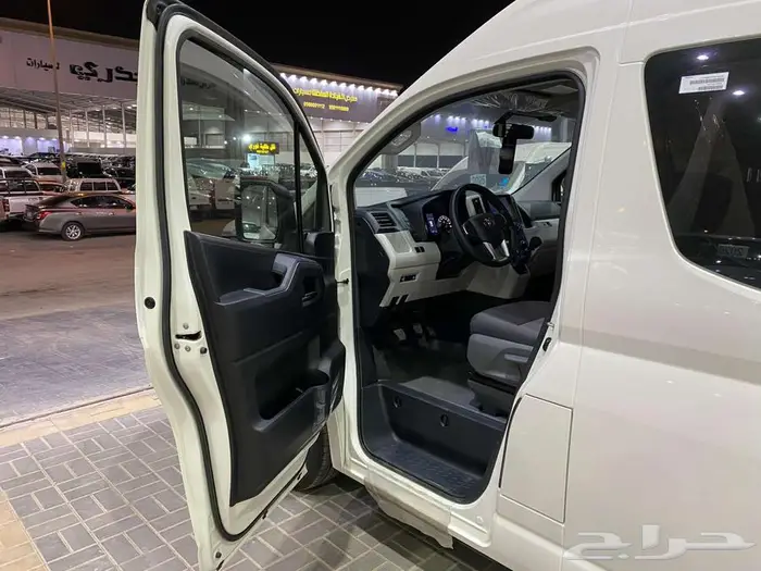 تويوتا باص هايس ركاب سقف عالي 2026 ديزل ابيض جير عادي سعودي 14