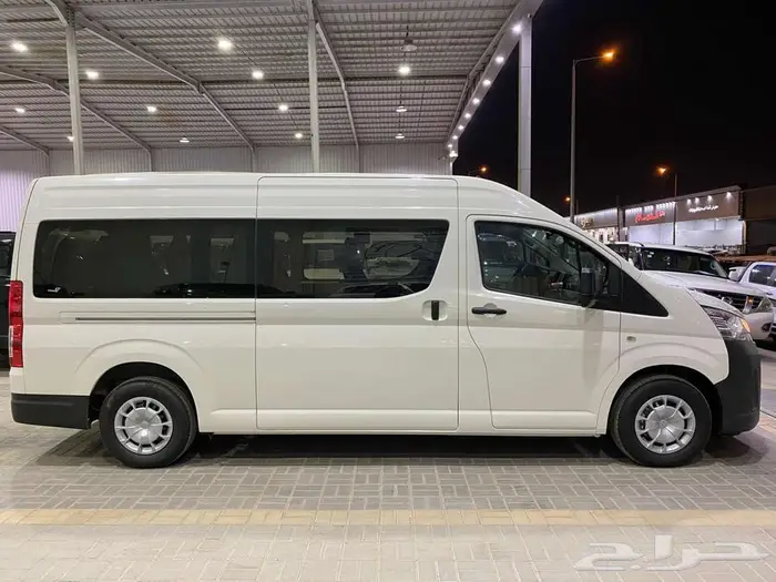 تويوتا باص هايس ركاب سقف عالي 2026 ديزل ابيض جير عادي سعودي 32